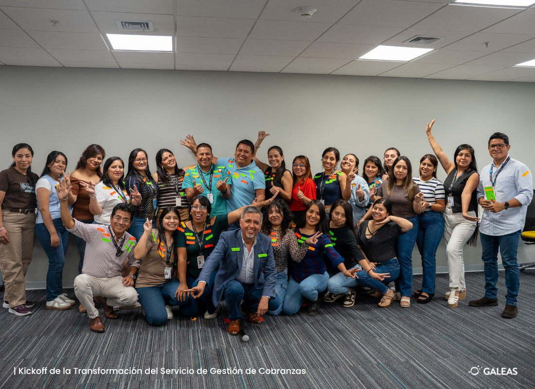 Equipo en dinámica grupal